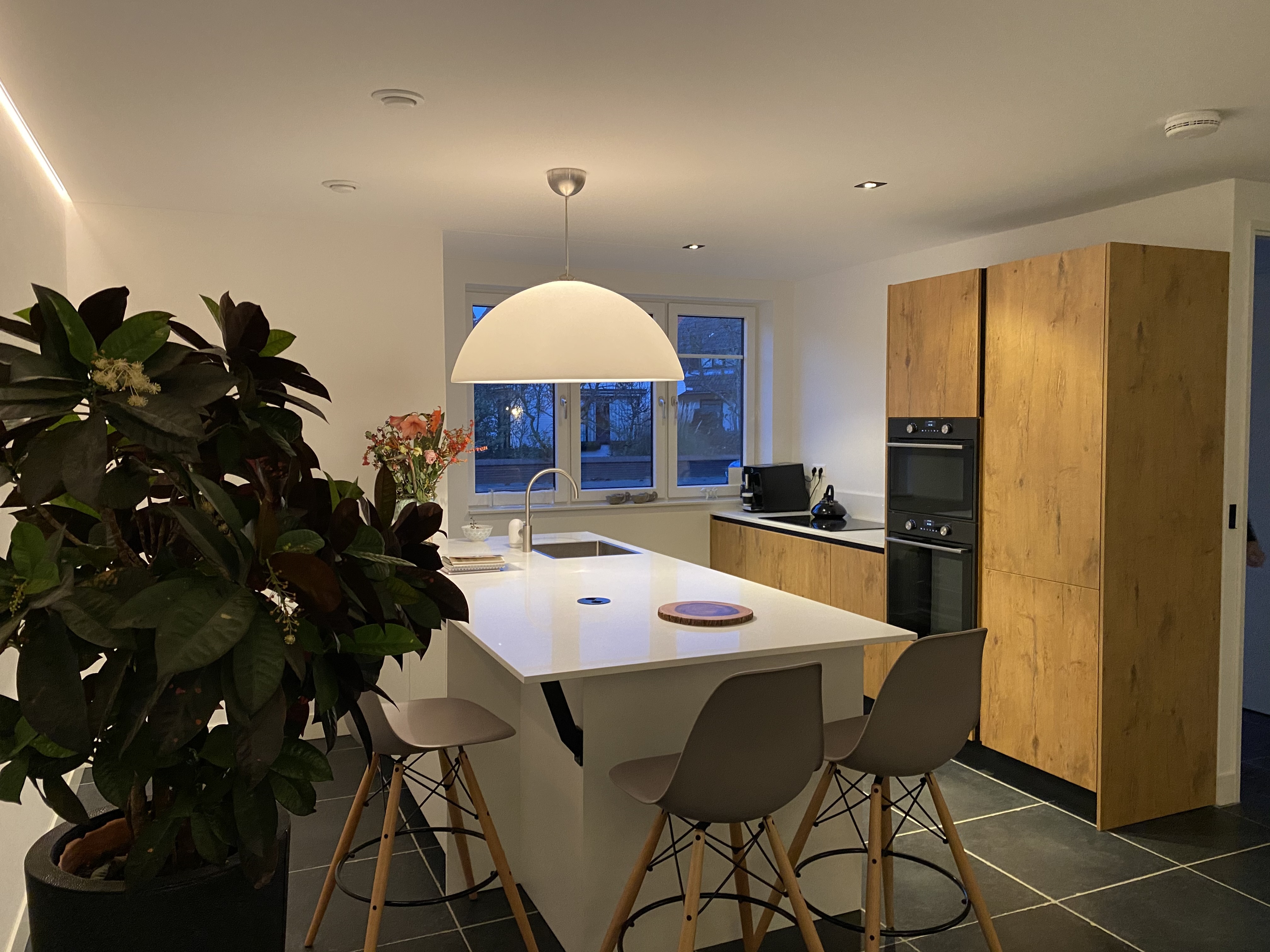 Spanplafond van Holland Plafond in keuken